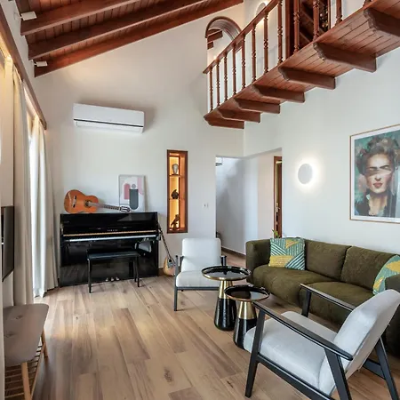 2 Sea View As 1 By Chania Living Stories ヴィラ Agios Onoufrios