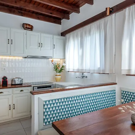 2 Sea View As 1 By Chania Living Stories * Agios Onoufrios